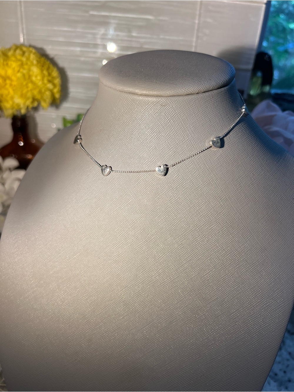 Silvertone Hearts Necklace - adjustable length Read below